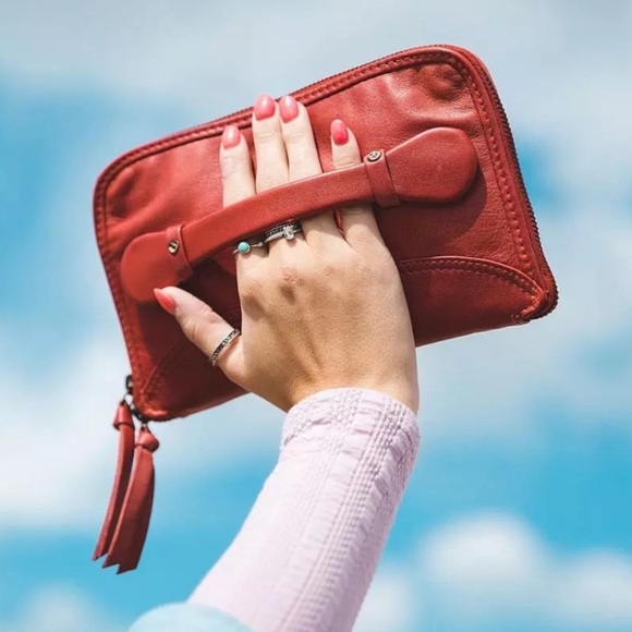 Free People We The Free Red Traveler Zip Around Leather Wallet Clutch - Picture 5 of 12